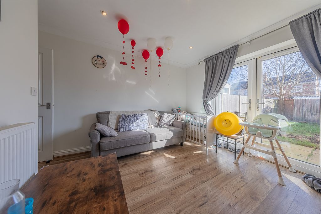 Property photo 2 of 16