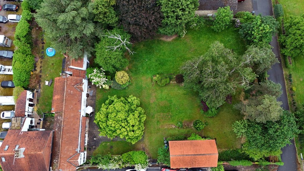 Property photo 1 of 21