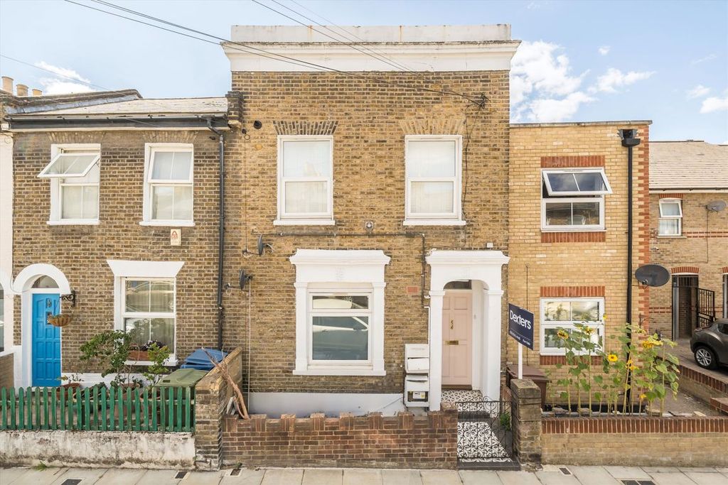Property photo 2 of 10