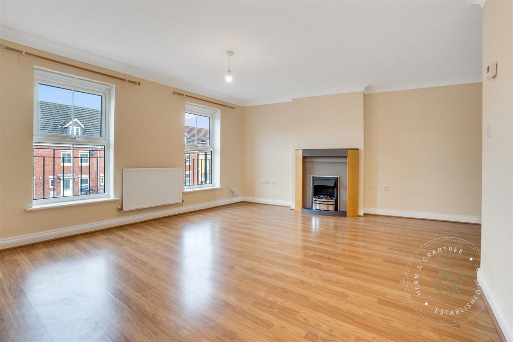 Property photo 2 of 38 Armoury Interior (15).Jpg