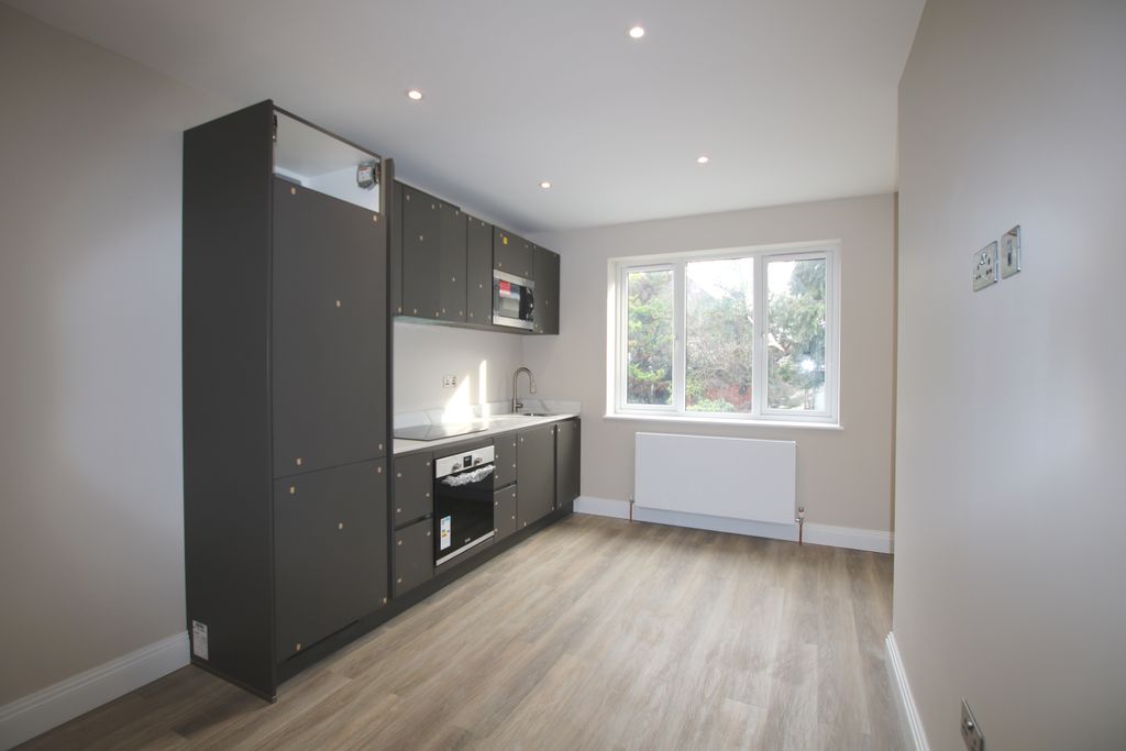 Property photo 2 of 11 20 (Edit)