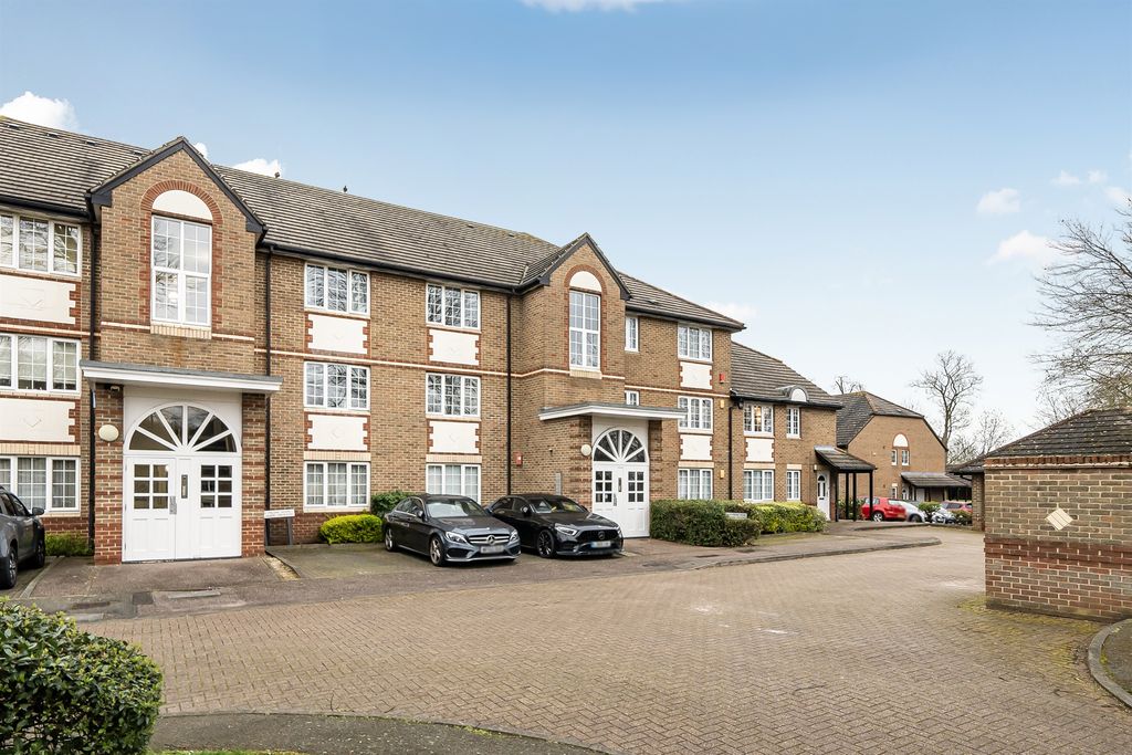 Property photo 1 of 10