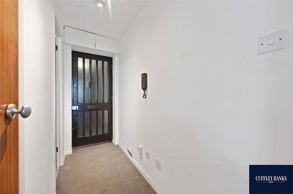 Property photo 2 of 7 Picture No. 02