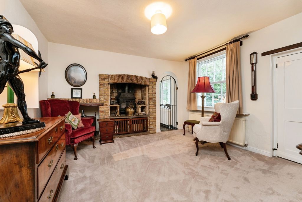 Property photo 3 of 44 Photo