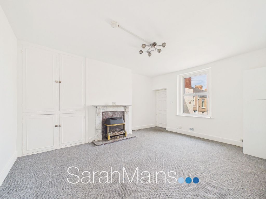Property photo 2 of 12 Dining Room