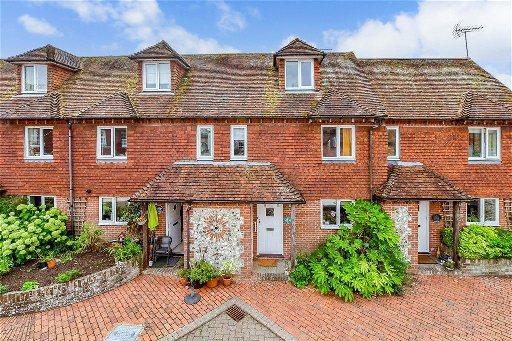 Property photo 3 of 11 External (Web)