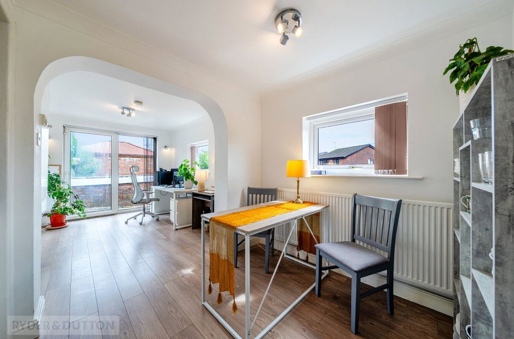 Property photo 3 of 19 Dining Room