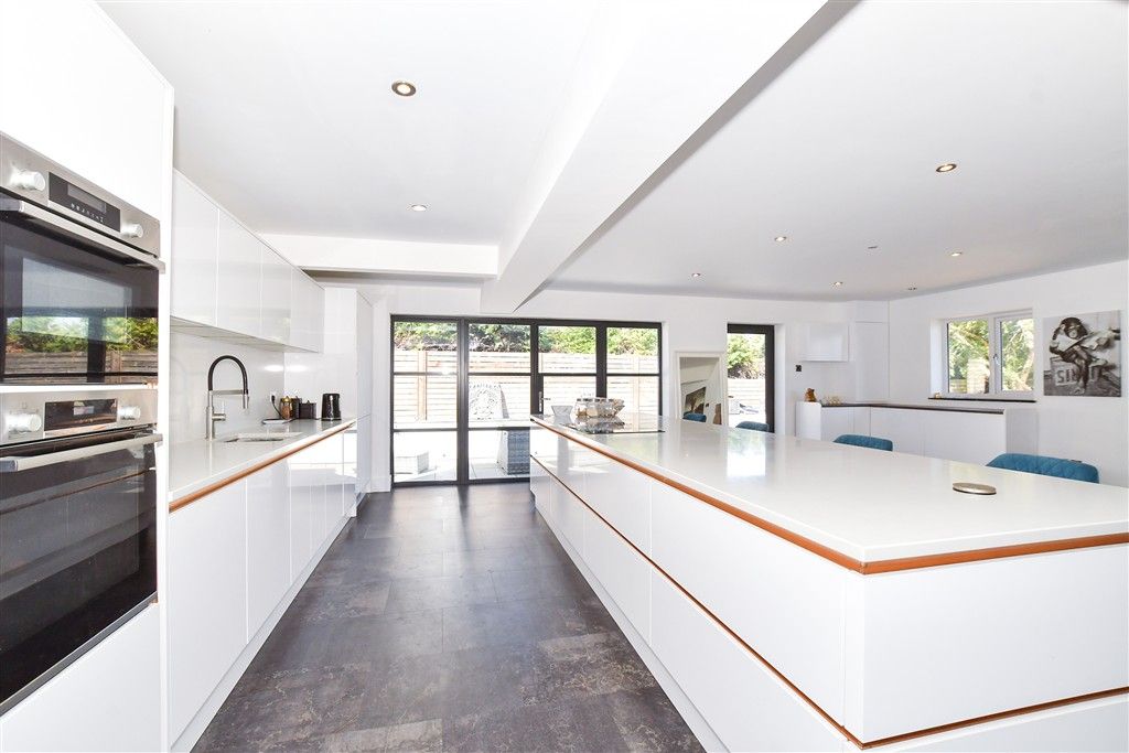 Property photo 3 of 13 Kitchen/Diner