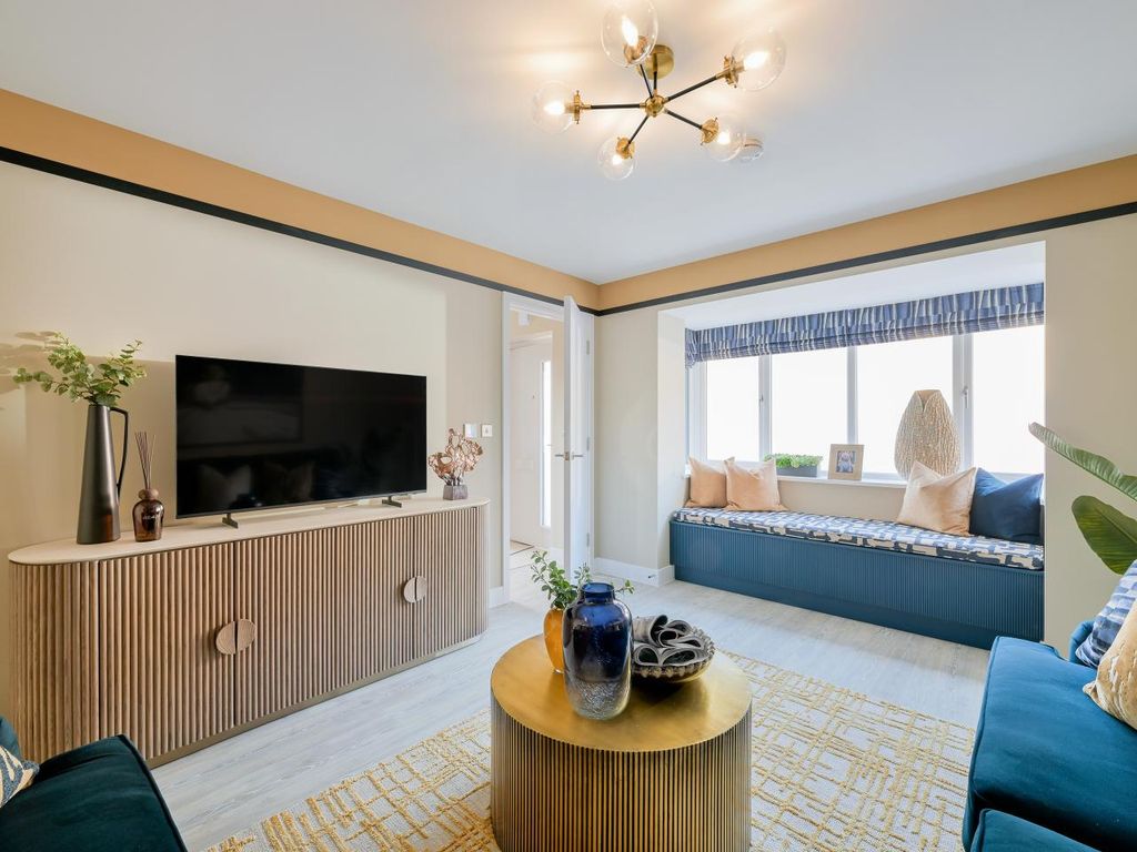 Property photo 2 of 11 Separate Living Area