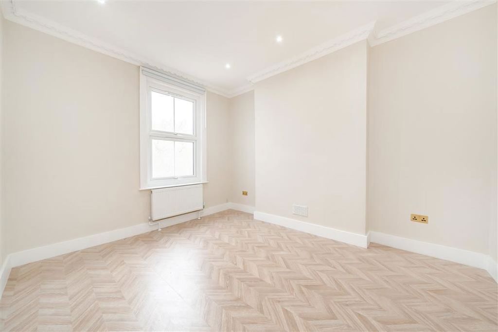 Property photo 3 of 4