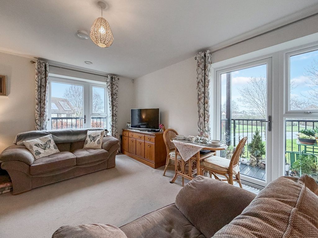 Property photo 3 of 15