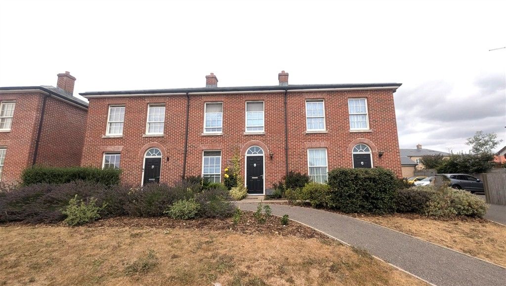 Property photo 1 of 4 Front