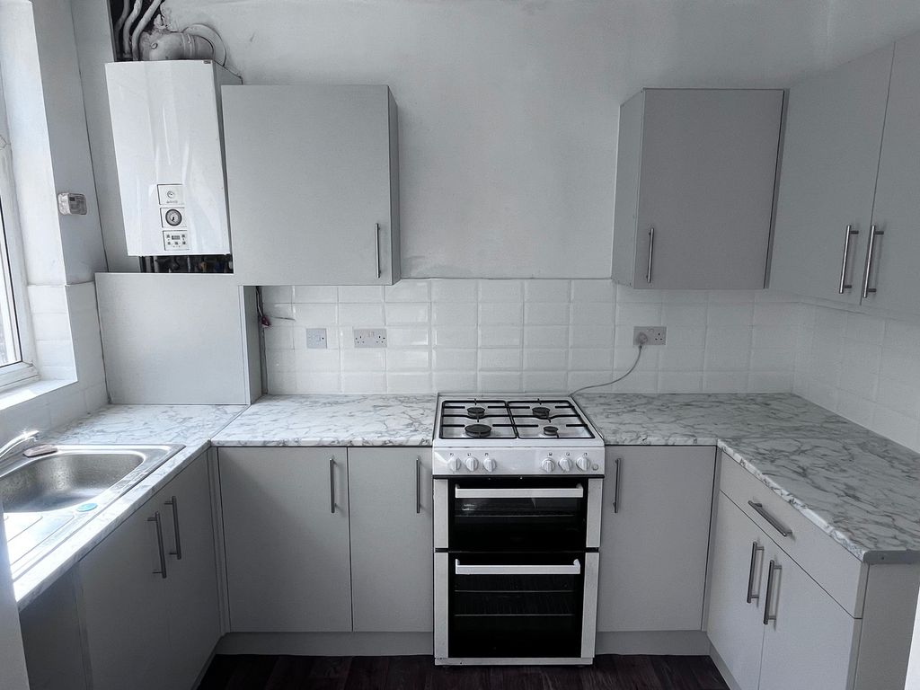 Property photo 3 of 8 Image