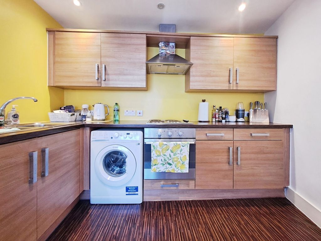 Property photo 3 of 7 Pbox-Img.Jpg
