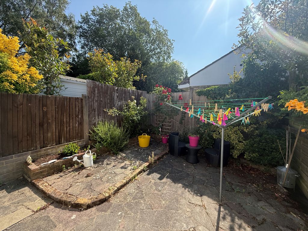 Property photo 2 of 5