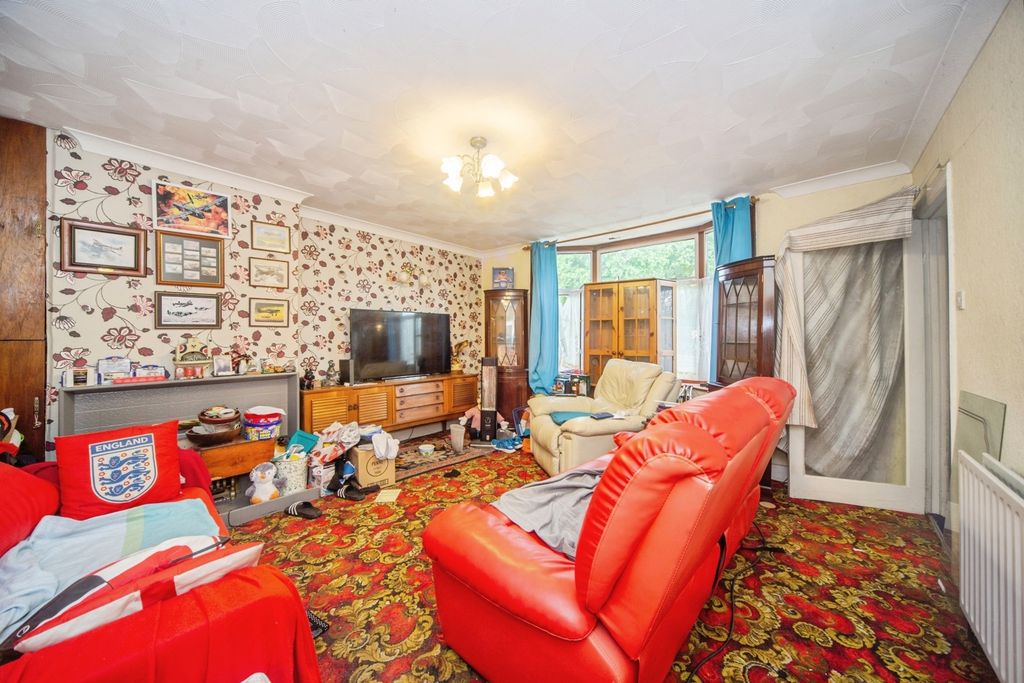 Property photo 2 of 12 Pbox-Img.Jpg