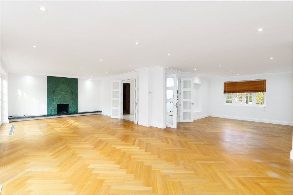 Property photo 2 of 20 Picture No. 25