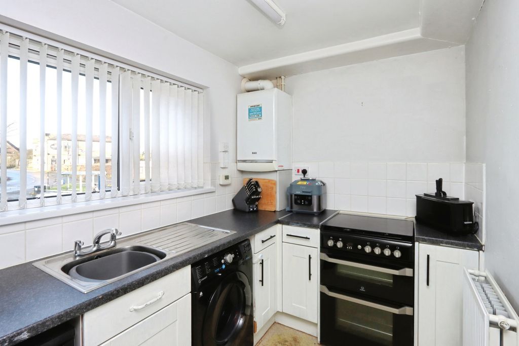 Property photo 3 of 17 Pbox-Img.Jpg