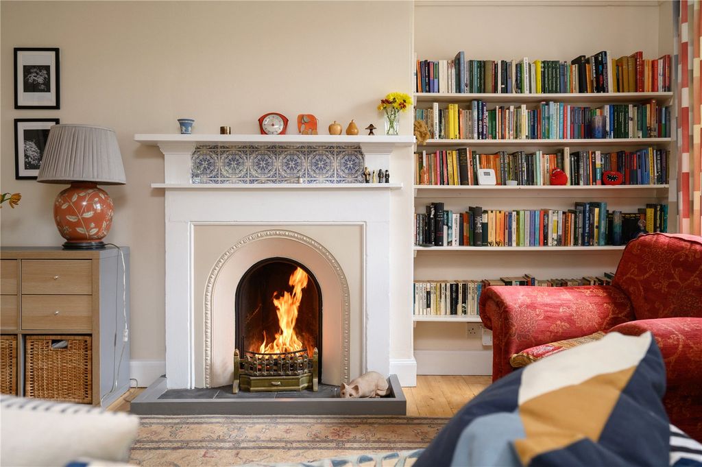 Property photo 3 of 29 Fireplace