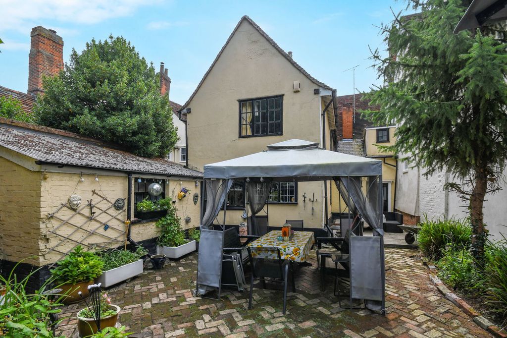 Property photo 3 of 32