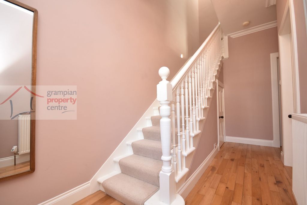 Property photo 2 of 27 Hall.Jpg