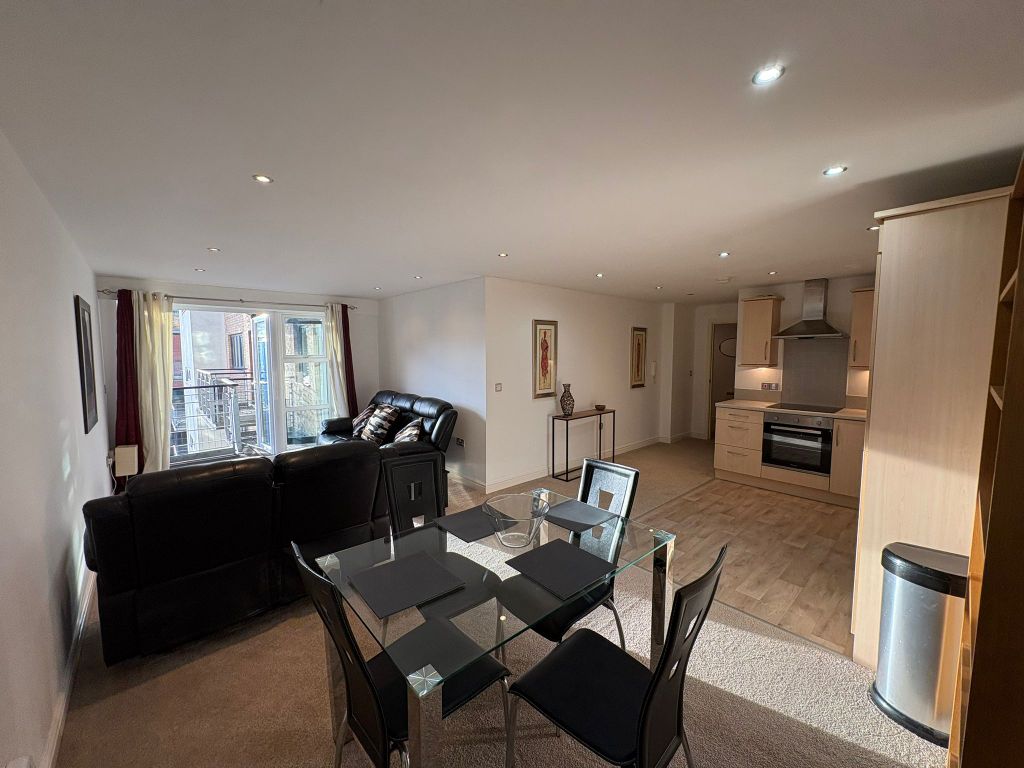 Property photo 3 of 11 03F24Dac-3418-47Da-9c07-B24Ed1867Fed