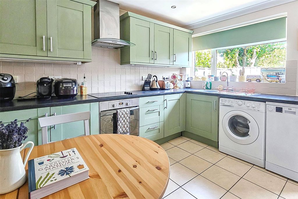 Property photo 2 of 20 Picture No. 06