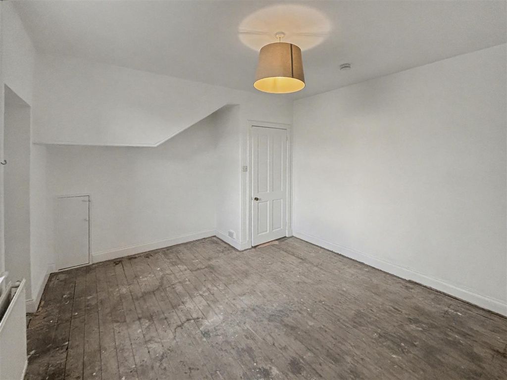 Property photo 2 of 24 S002.Jpg