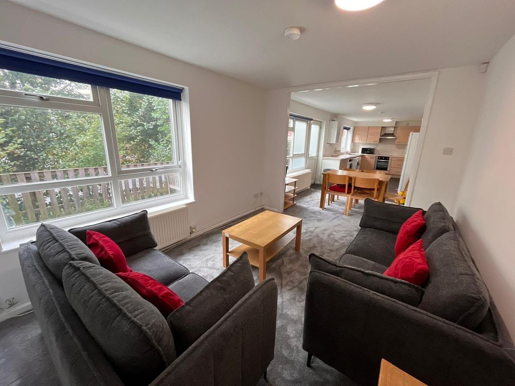 Property photo 1 of 13 Picture No. 05