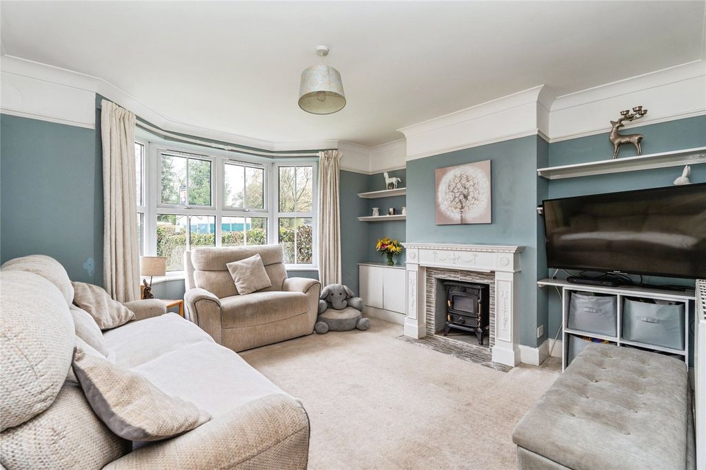 Property photo 2 of 23 Picture No. 12