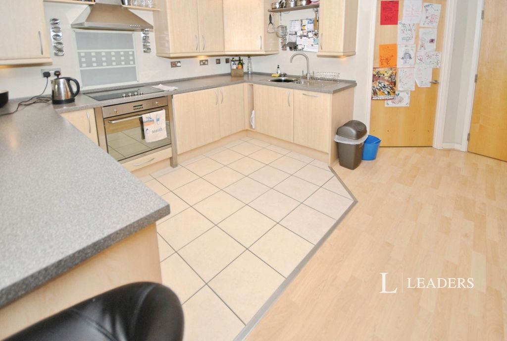 Property photo 3 of 8 Pbox-Img.Jpg