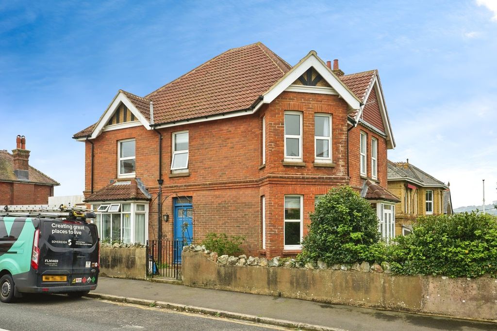 Property photo 1 of 25
