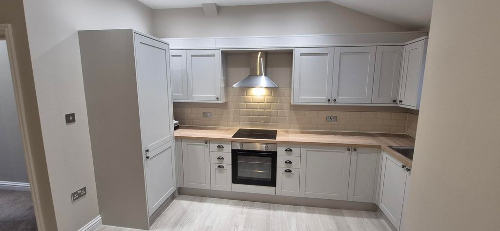 Property photo 1 of 15 Kitchen