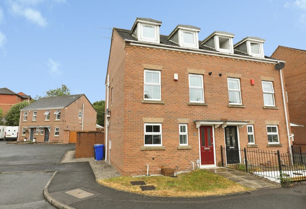 Property photo 1 of 21