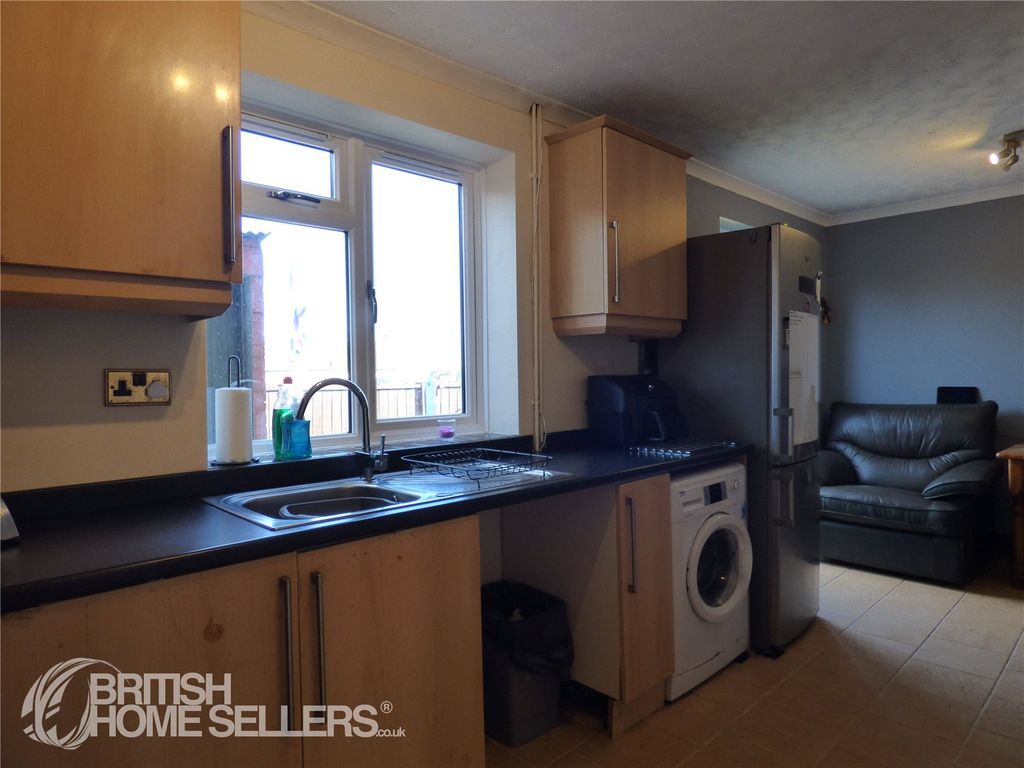 Property photo 3 of 24 Picture No. 15