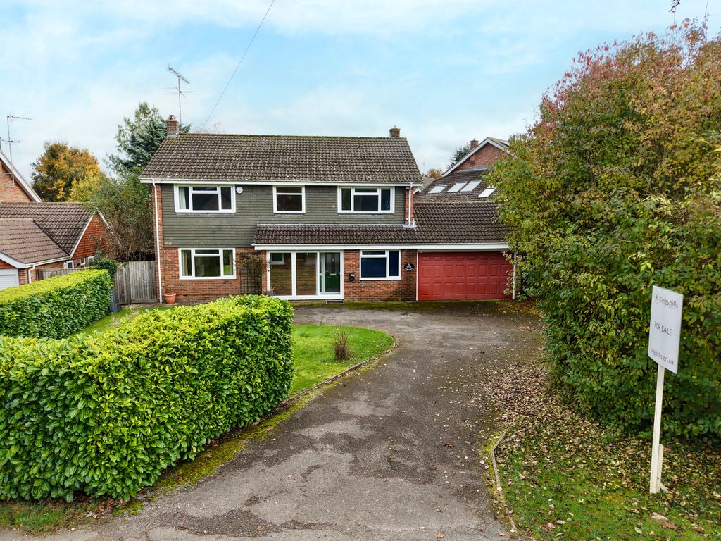 Property photo 1 of 17 21 New Road