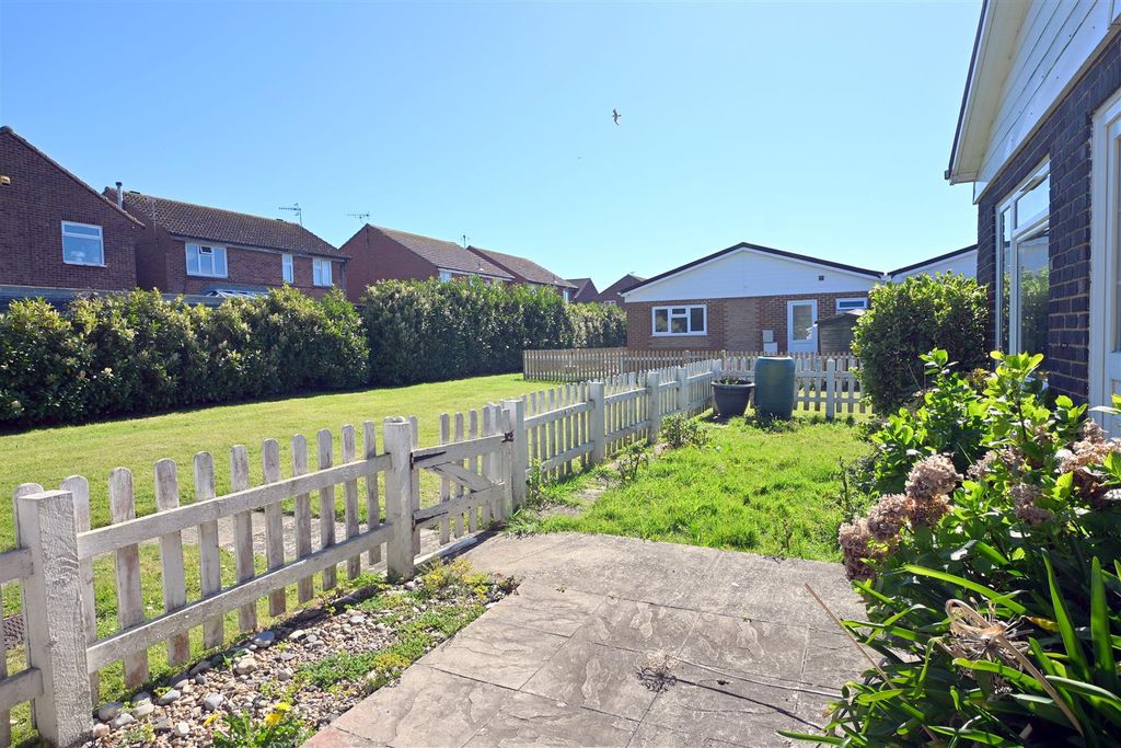 Property photo 3 of 14 Enclosed Garden Area
