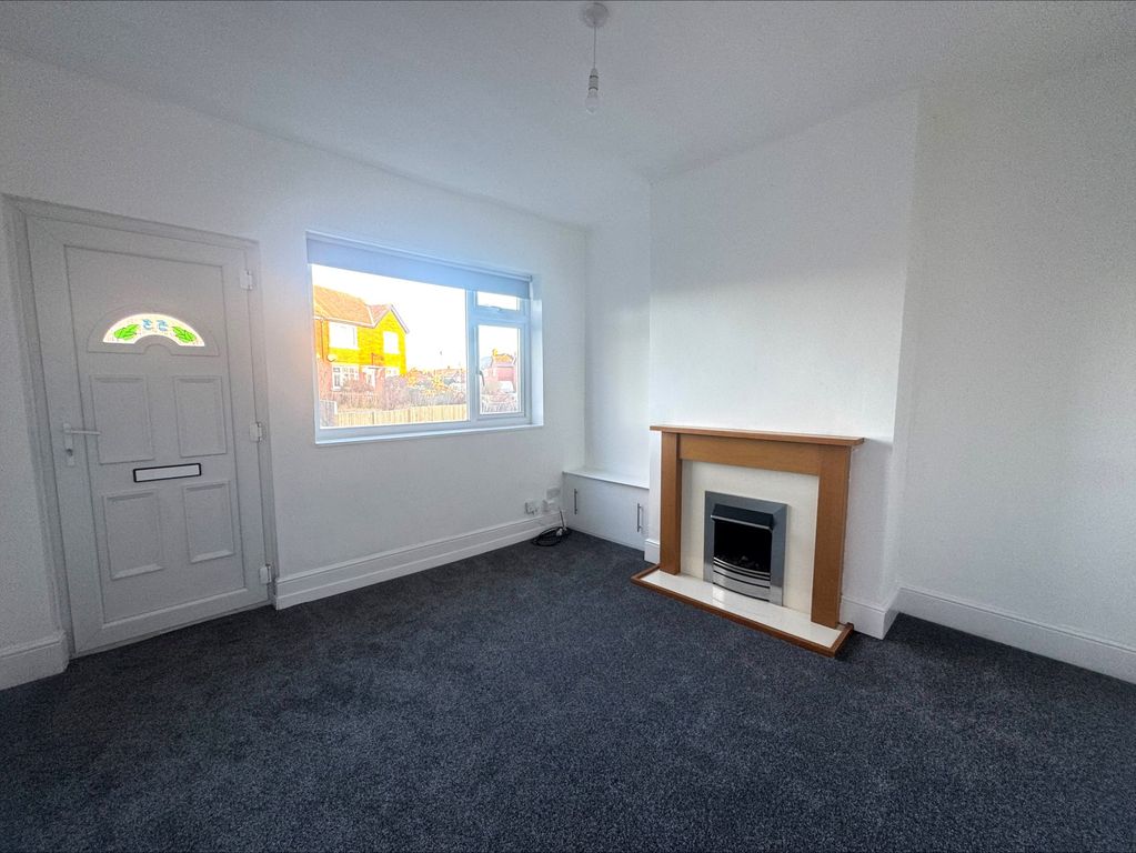 Property photo 2 of 12 Living Room