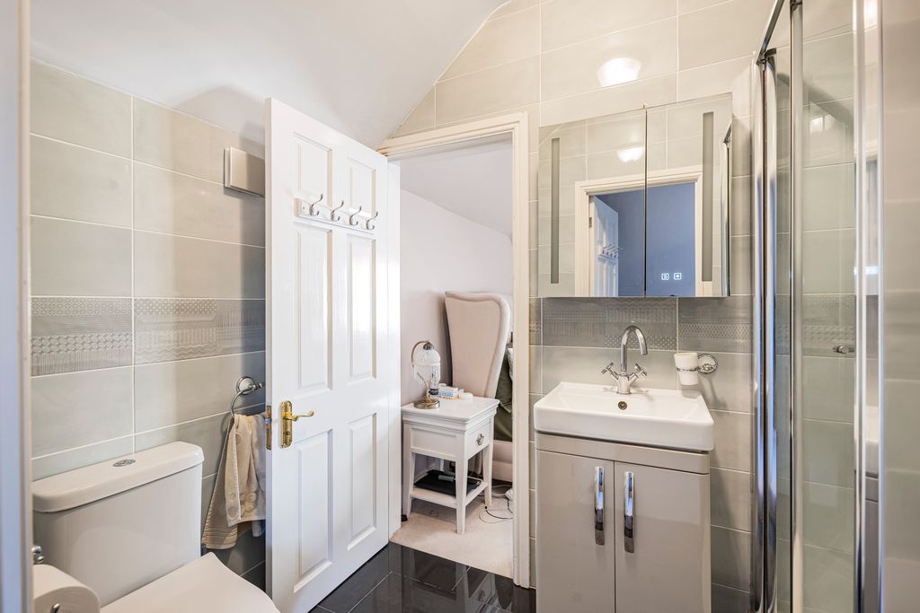 Additional image 29 of 5 bed semi-detached house for saleDryden Road, Enfield EN1