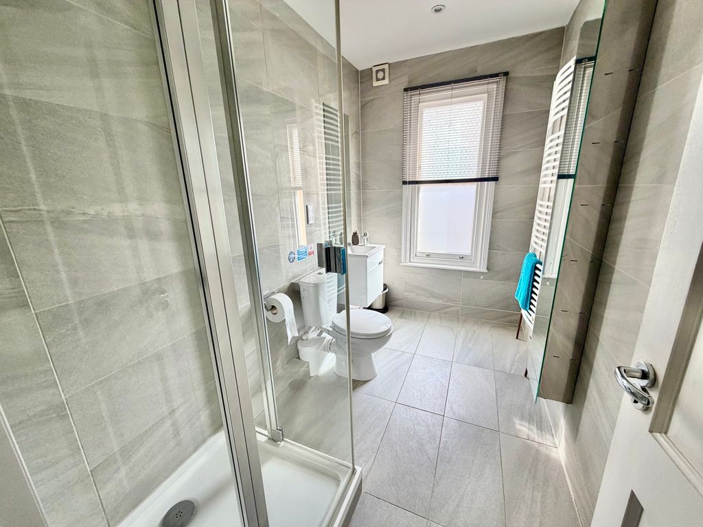 Property photo 2 of 7 Image