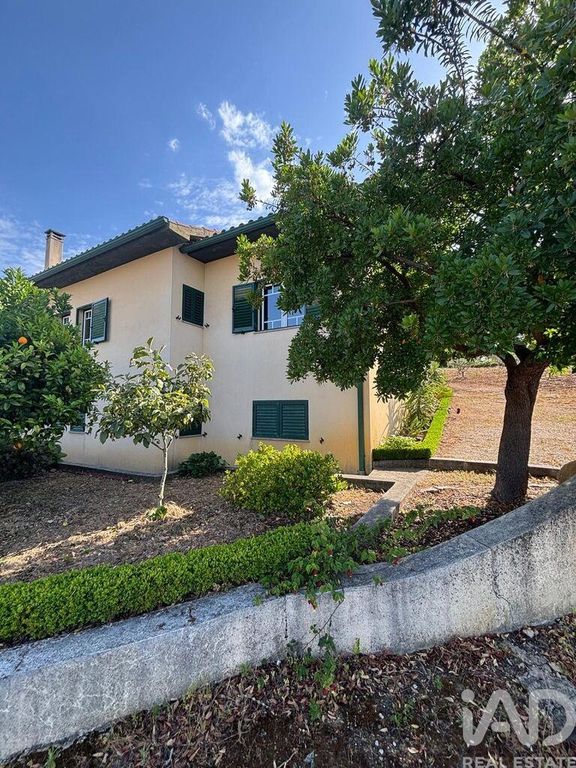 Property photo 2 of 38