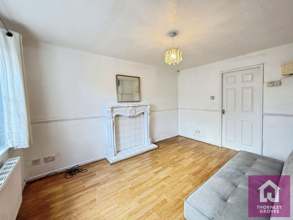 Property photo 2 of 24 Picture No. 20