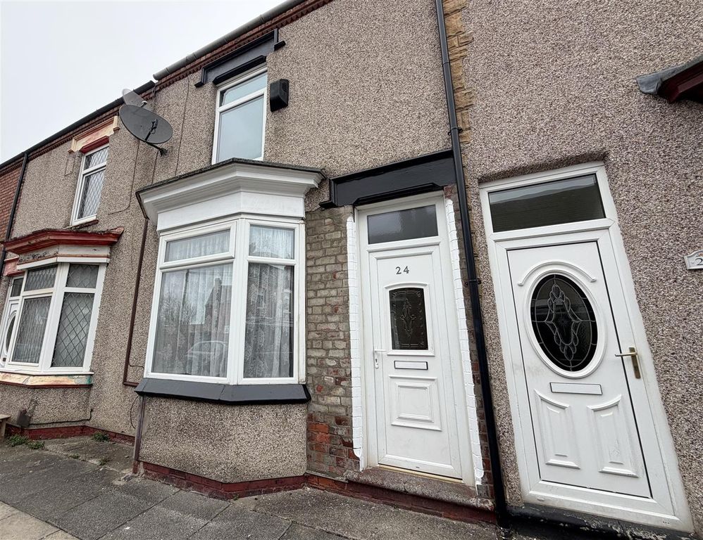 Property photo 1 of 13 Externally