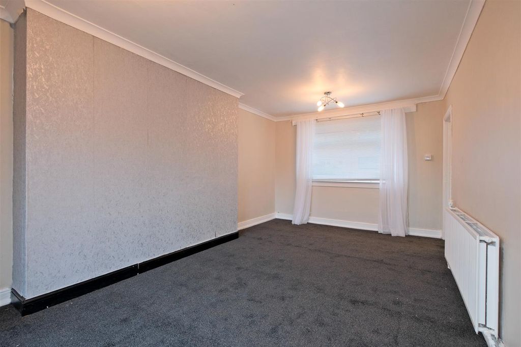 Property photo 3 of 26