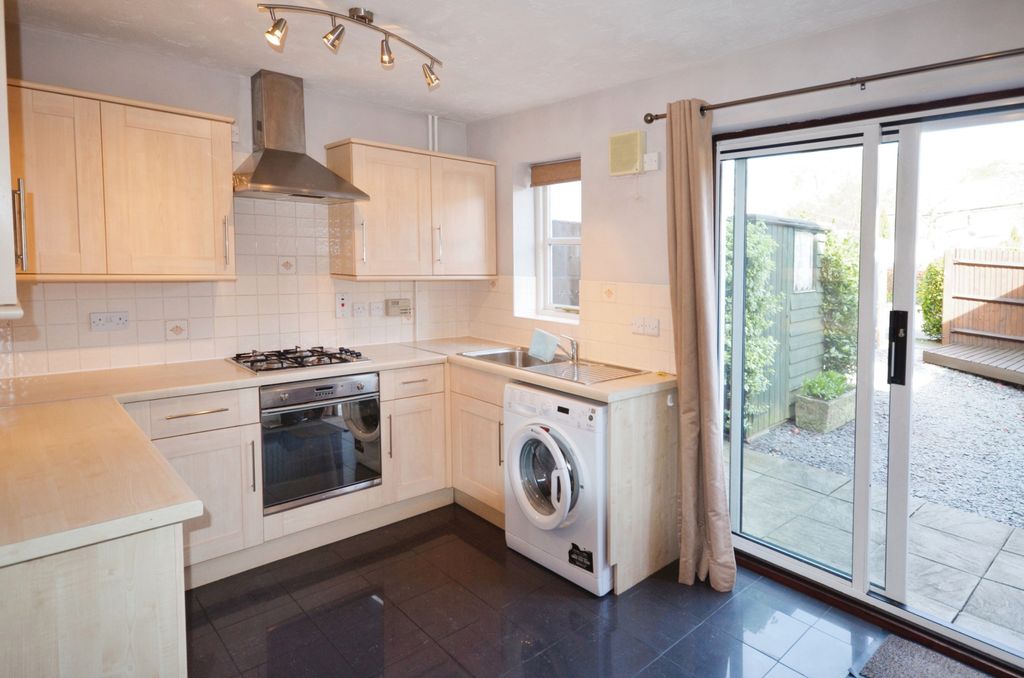 Property photo 2 of 4