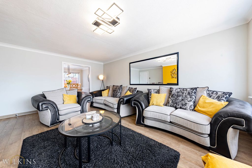 Property photo 3 of 33 Photograph