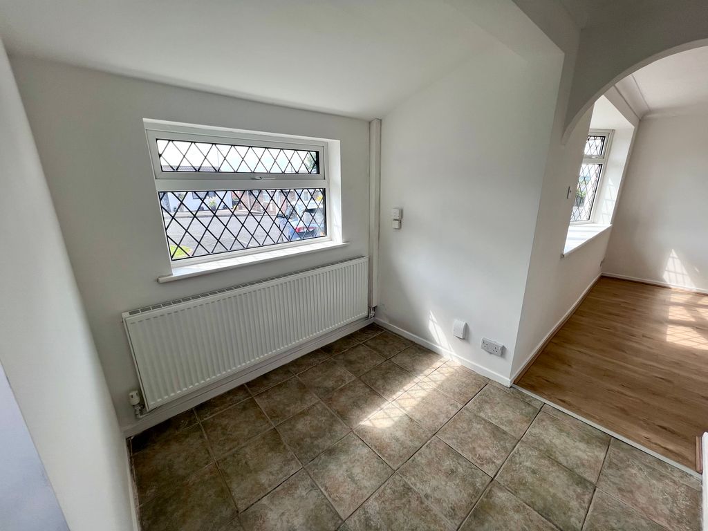 Property photo 2 of 9 Image