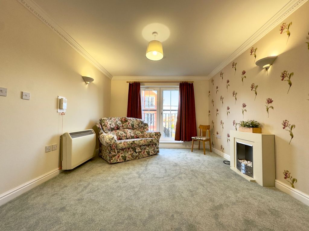 Property photo 2 of 17