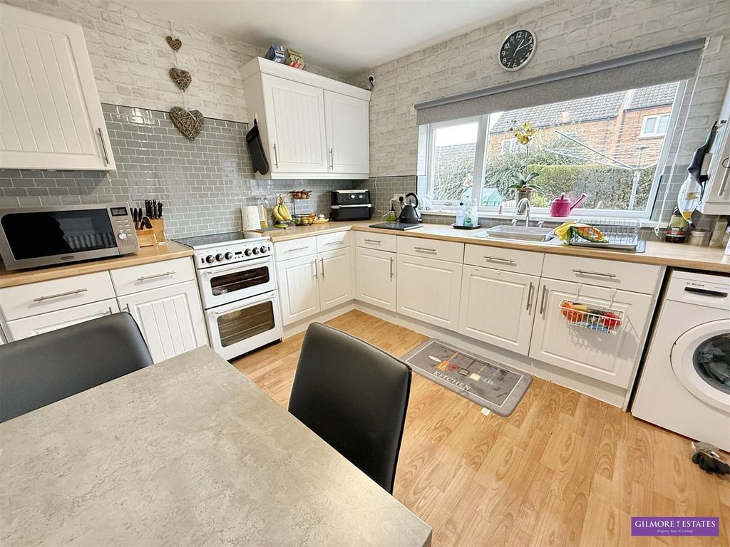 Property photo 3 of 11 9.Jpg