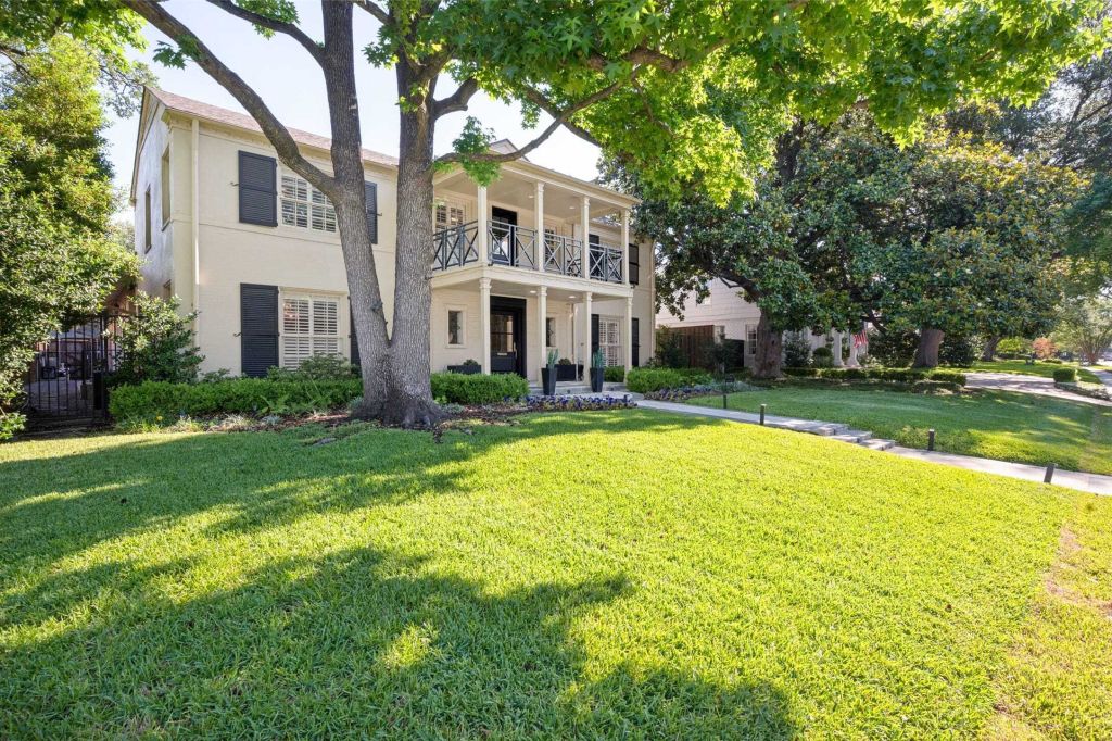 Property photo 1 of 31